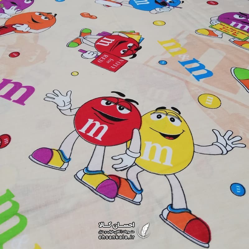 ملافه عروسکی طرح M&M ام اند ام