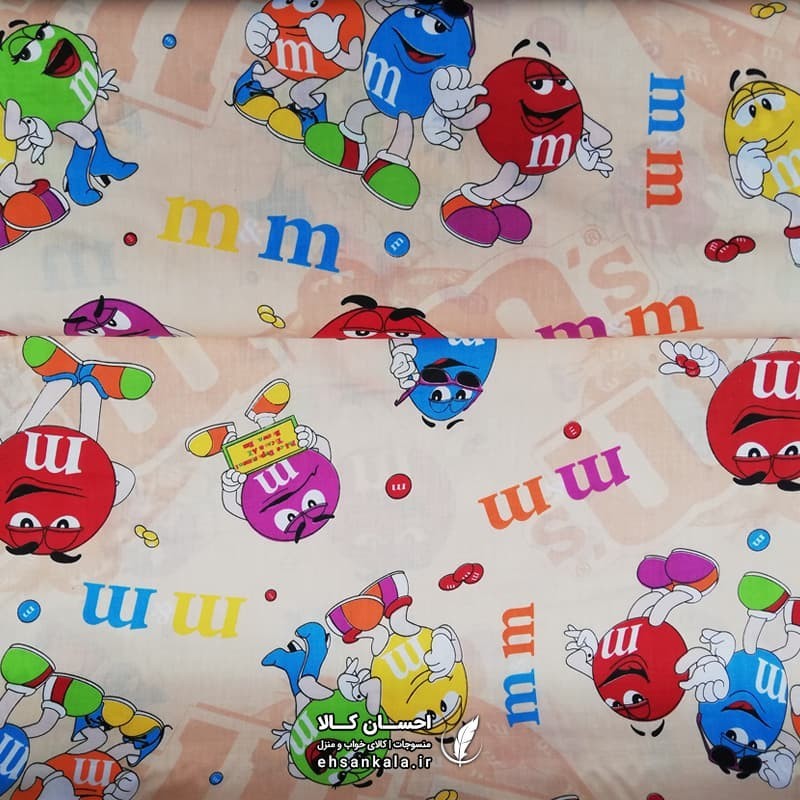 ملافه عروسکی طرح M&M ام اند ام