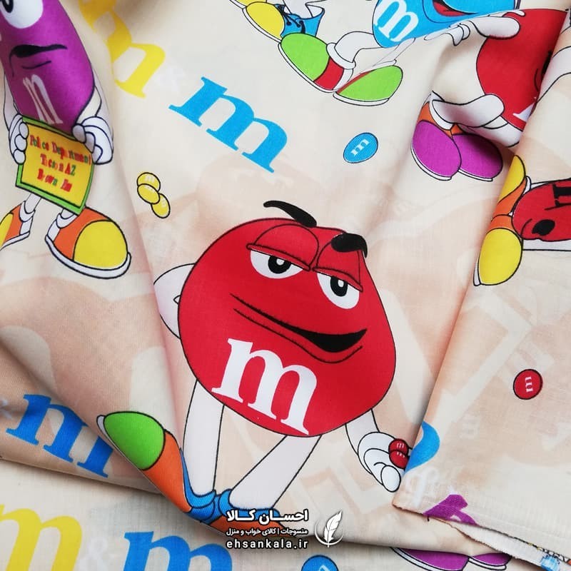ملافه عروسکی طرح M&M ام اند ام